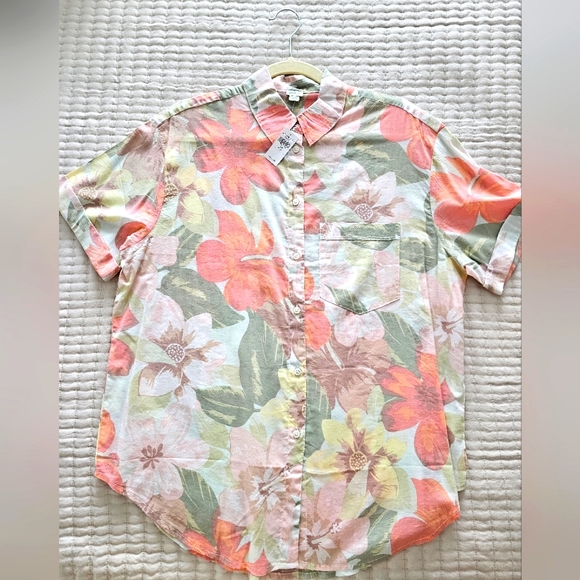 AERIE - Hawaiian Shirt - BNWT - Size Small - Picture 1 of 2